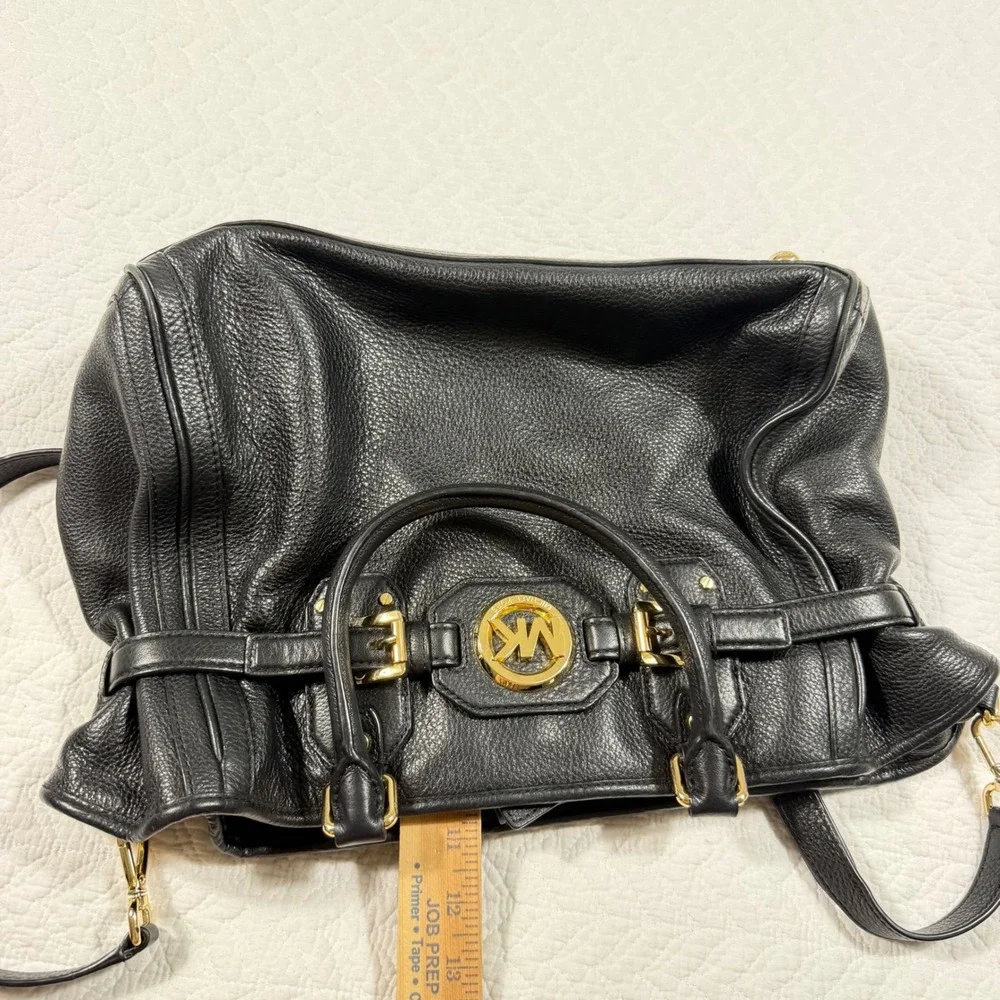 Michael Kors Satchel Handbag Bedford Womens Black Pebbled Leather Gold Logo GUC